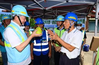 辞职信都送出了  郭智辉仍依行程访视嘉南灾区