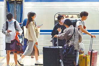 3連假車票將開賣 公投日防高溫