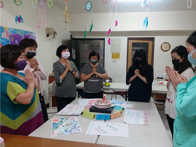 单亲家园办理「找回梦想~心灵照护」家长成长团体活动。（林雅惠摄）