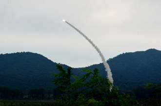 李在明會川普前秀肌肉！北韓試射2新型防空飛彈 金正恩親視察