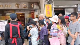 不二坊前排40个代购！店员1铁腕动作 散客感动