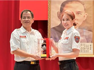 台劇女神成最美消防大使！李燕公益捐贈不間斷　曝差點當軍人