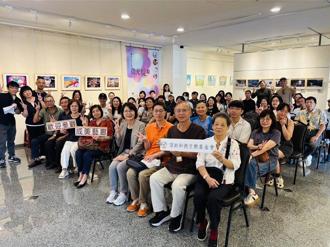 《微光綻現》插畫聯展Z世代素人創作 點亮成美藝廊