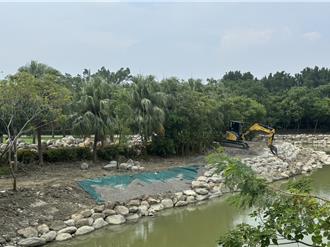 水岸棲地改善用「塊石」堆砌遭批突兀 高美館回應了