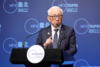 曹興誠開砲卓榮泰內閣：行政團隊表現實在不像樣