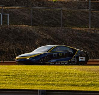 世界太陽能車挑戰賽 高科大阿波羅太陽能車隊代表台灣參戰