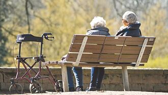 特定傷病險 老時不怕病來磨