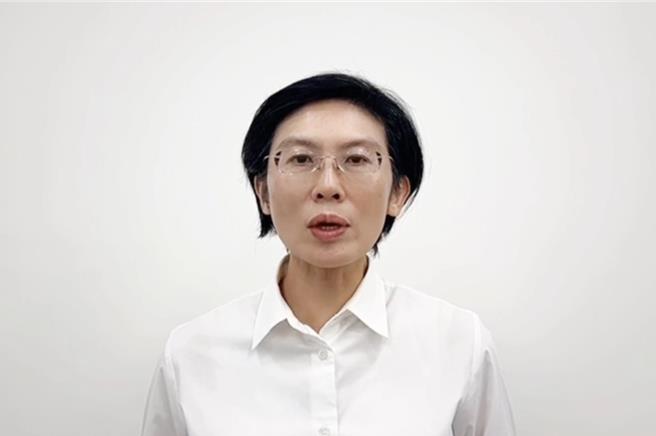 立委大罢免及核三重启公投案23日落幕，开票结果均由蓝营取得压倒性胜利，有意角逐2026高雄市长的绿委林岱桦24日表示，民进党什么时候开始检讨，就什么时候重新站起来。（林岱桦提供／洪浩轩高雄传真）