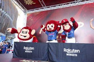 樂天桃猿應援團團長中場酸台南Josh「臭卒仔」炎上 本人高EQ回8字