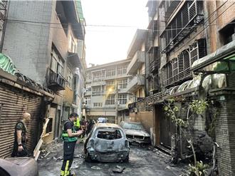 疑新店巷弄內縱火燒車釀8人送醫   駕駛人間蒸發