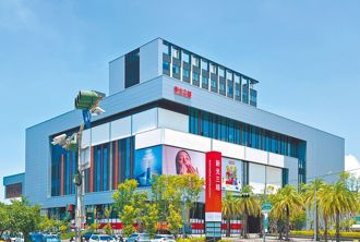 新光三越小北門店七夕開幕 估2萬人湧入周邊交通剉咧等