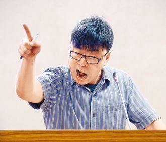 针对谁？   段宜康：没人可以说自己无可替代