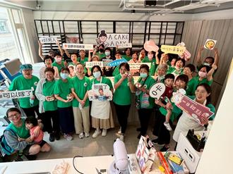 苗栗醫院用甜點說謝謝 提拉米蘇DIY慶「照顧服務員日」 