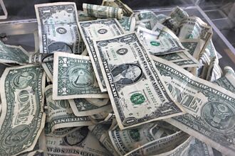 男人比女人會存錢？