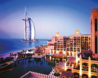 杜拜有如全力衝刺的曼哈顿