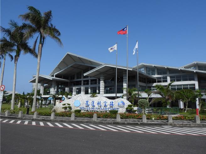 花蓮預計11月13日起每周四、日固定提供往返韓國仁川機場的航班。（羅亦晽攝）