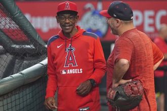 MLB》兩月前病倒 天使總教練驚喜回歸球場：我以為自己沒命了