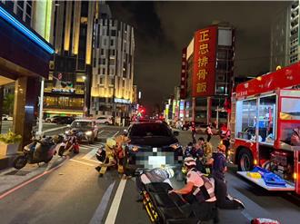 酒醉路倒深夜橫躺慢車道    高雄男遭轎車輾過送醫不治