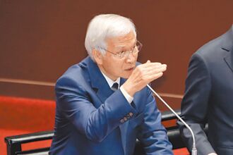 聯準會唱鴿 楊金龍暗示暫不降息