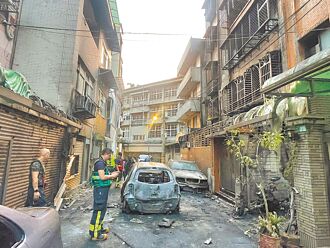 新店 縱火慣犯燒車釀災 8人輕傷