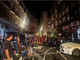 新北板橋文化路公寓夜半火警 8歲童、16歲少年住院觀察中