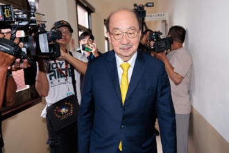 韓國瑜連兩讚柯建銘理性發言：以前是溫良恭從來不讓