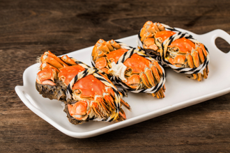 訂3700元蒸螃蟹送錯家！ 鄰居吃光後回「有什麼問題」遭圍毆