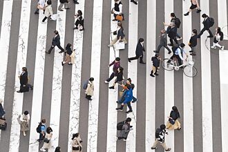 工商社論》山雨欲來，就業市場不容樂觀
