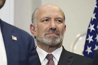 台積電擴大投資美國爆暗黑內幕？美商務部長自曝「威脅」魏哲家