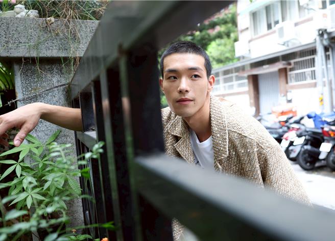 牧森自帶純真憂鬱氣息，為角色加分不少。（陳俊吉攝）