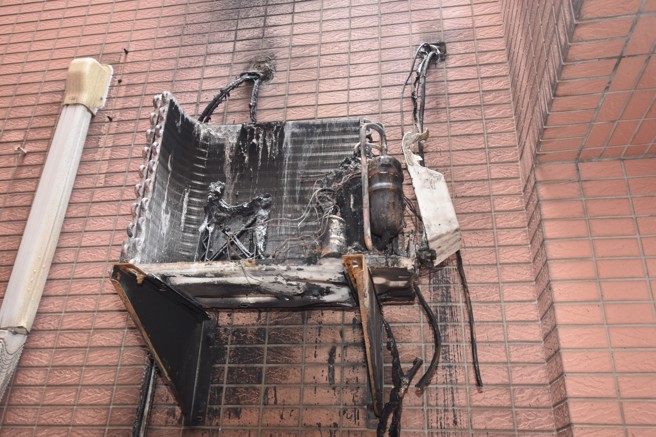 天气炎热冷气机起火案件频传，消防局呼吁请民眾多加防范。(翻摄画面)