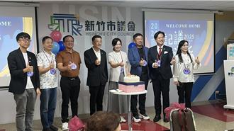 新竹市議員回娘家高虹安驚喜現身  「一句話」讓台下笑翻