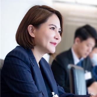 赖政府满意度续下挫  蓝委批内阁改组难掩执政困境