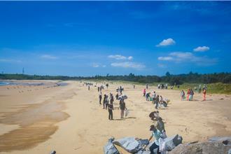 金管處攜手山后社區淨灘 凝聚守護環境共識