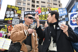 閩南狼與八炯和好？「鷹爸」出手：說開了心就寬了