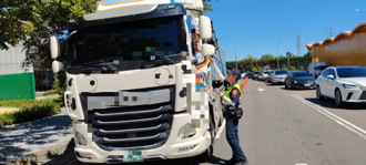 暑期守護用路安全！強力取締大型車違規 中和開罰逾百萬元