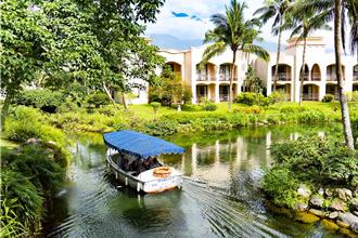牛郎織女戀在理想 運河遊艇飲香檳