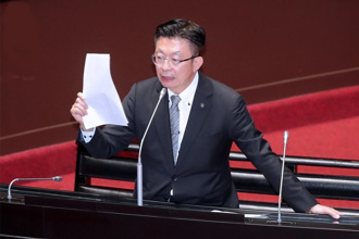 郭国文飙骂数发部「废掉好了」 网：换皮推数位中介法？