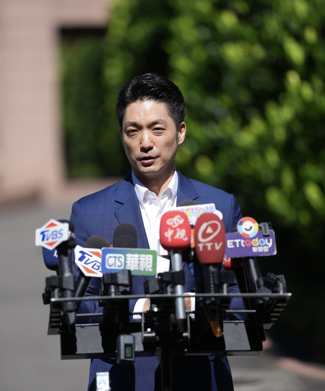 行政院会上周宣布删除校园电价补助引发各县市反弹，台北市长蒋万安（见图）28日出席行政院会严正表达地方坚定立场。（郭吉铨摄）