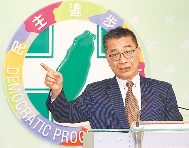 新接任民進黨秘書長的徐國勇被媒體詢問他如何承擔新職？他說：「府院黨應為一體，就像〈出師表〉上說的『宮中府中、俱為一體』。」（本報資料照片）