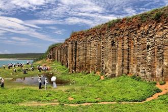 秋遊澎湖好「石」光 奇岩躍動 逐浪賞石聆風語