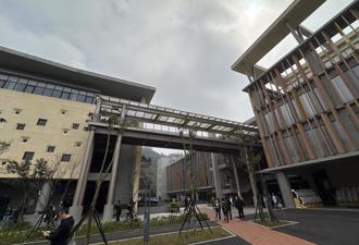 民眾與骨灰罈共乘有壓力 北市懷愛館將規畫優先電梯