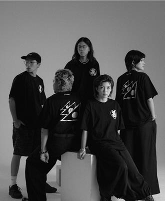 入圍葛萊美獎設計師操刀主視覺 「黑令旗」重新詮釋義民精神