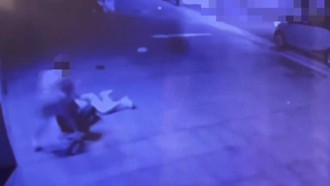 台北東區酒後衝突！3人互毆　超兇女攻擊2警遭逮