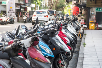 骑士收罚单违规时间竟是2年前 轰新北抢钱 网一看理由秒懂：活该