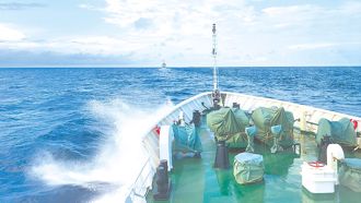 九三閱兵前夕！共軍開展黃岩島「戰備警巡」 稱強化控管力度