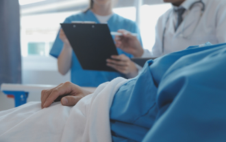 科技业高阶主管被酒精绑架 事业家庭全没了 急诊室悔恨