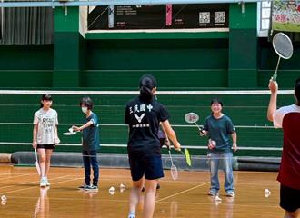 高雄三民國中攜手庇護工場 用「羽球」傳遞愛與健康