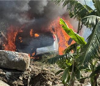 疲劳驾驶酿祸！男开车载侄子钓鱼返程自撞桥墩　车烧成废铁