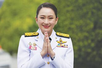 泰國總理下台 股匯雙殺